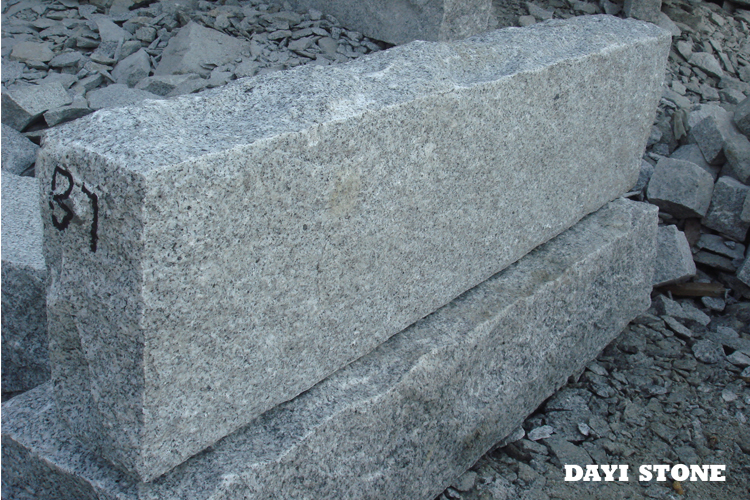 Finland Kerbstone B7 All sides natural split 90~120x14x25cm